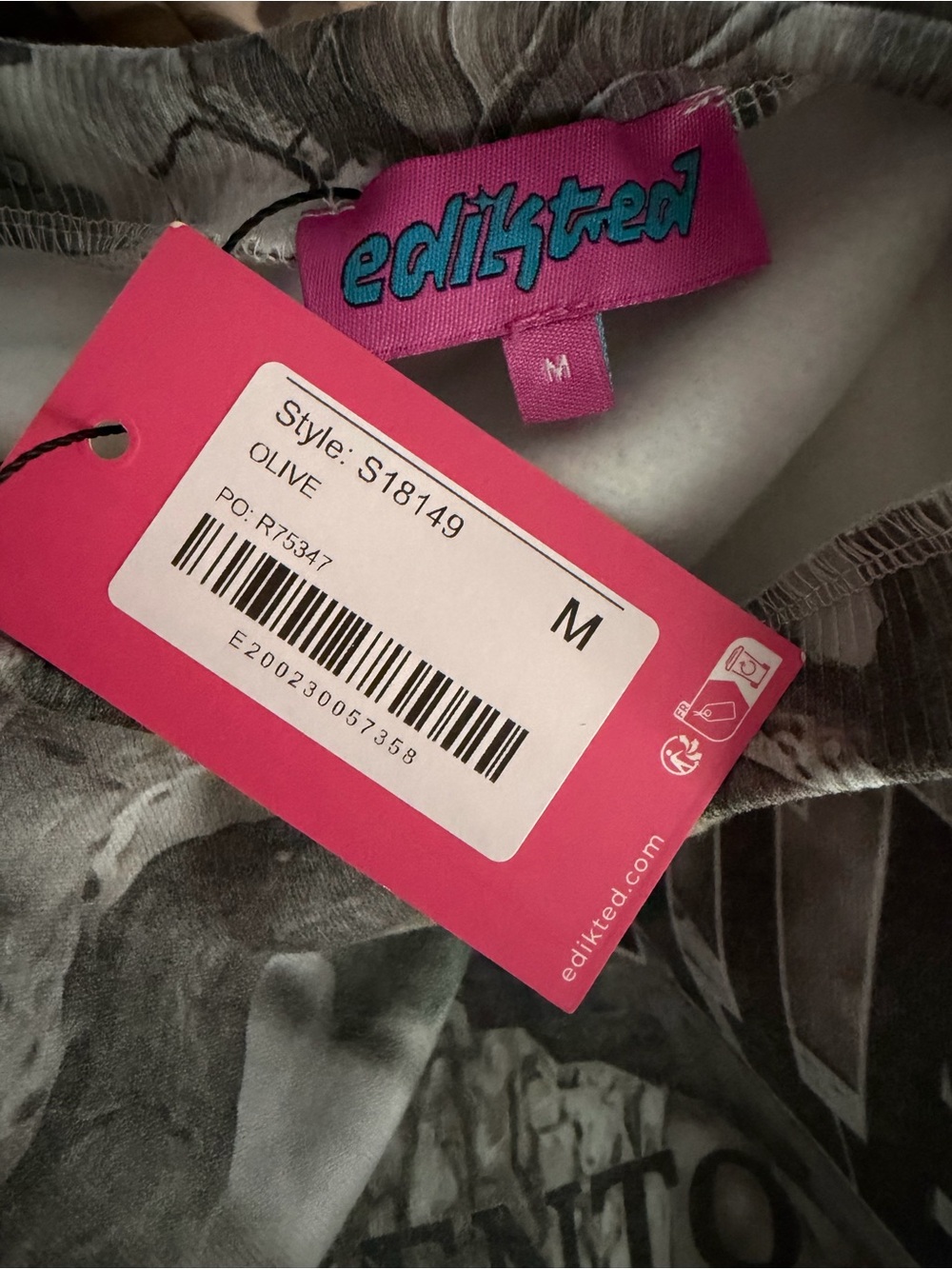 Edikted Cali Baby Camo Sweatshirt NWT Size M - Picture 4 of 5